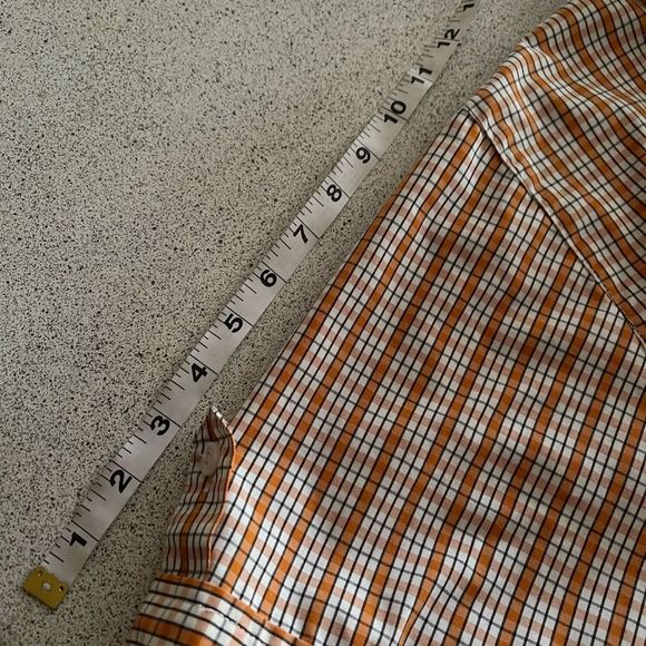 WindRiver button down vented plaid shirt - Picture 5 of 11